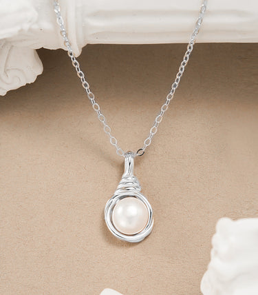 Сребърно колие Embrace