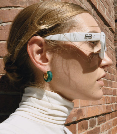 C-hoop зелени обеци на винт със смола