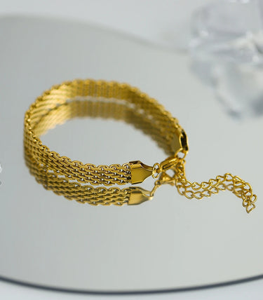 Гривна с многоредова плетка rolo