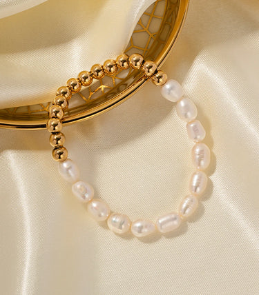 Гривна с перли и елементи топчета