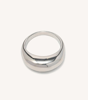 Класически пръстен с изчистен дизайн