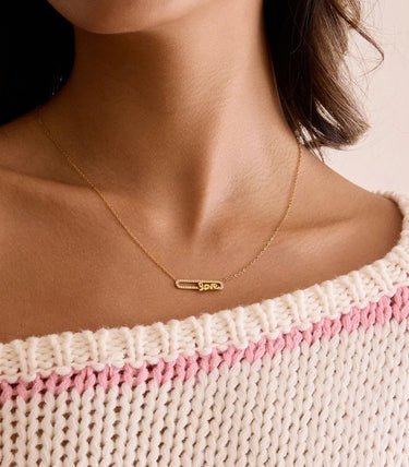 Колие Love с циркони