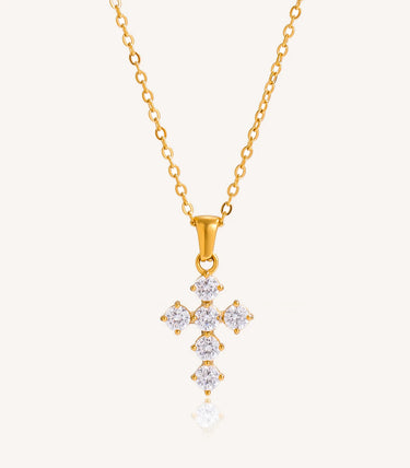 Колие с елемент кръст с циркони