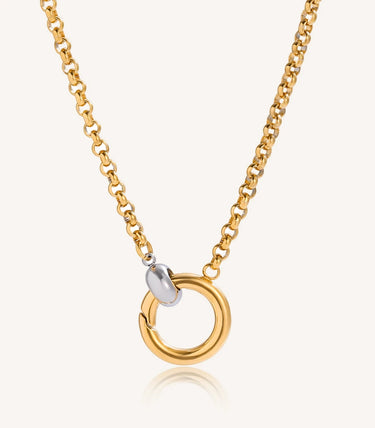 Колие с елемент преплетени рингове