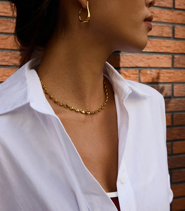 Колие с елементи мини-сърца