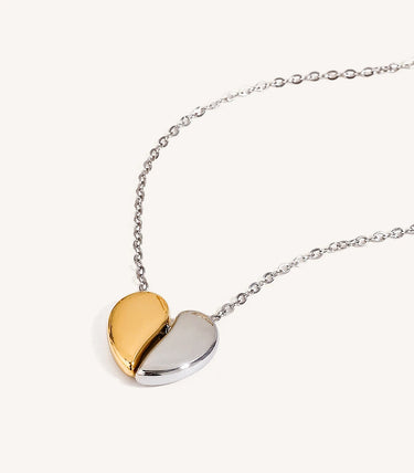 Колие сърце с подвижни елементи