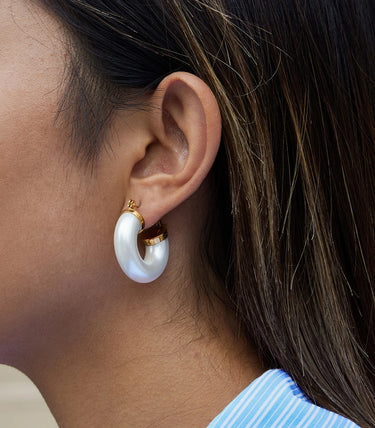 Кръгли обеци със смола и френска закопчалка