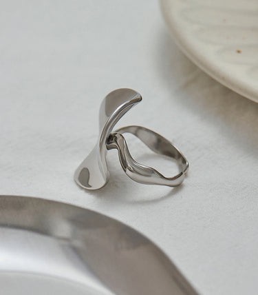 Масивен wavy регулируем пръстен