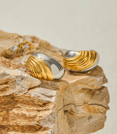 Обеци на винт с релефен орнамент