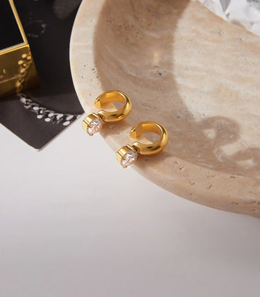 Обеци за хрущял с бял циркон