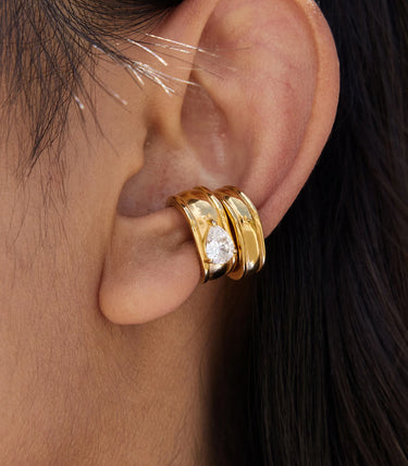 Обеци за хрущял с капковиден циркон