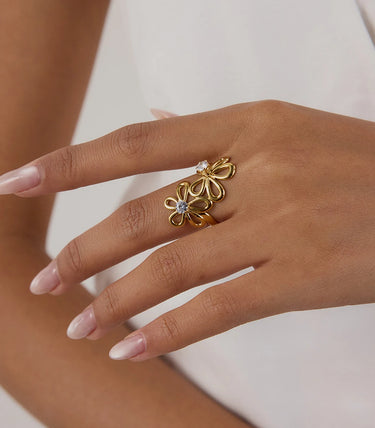 Отворен пръстен цветя с циркони