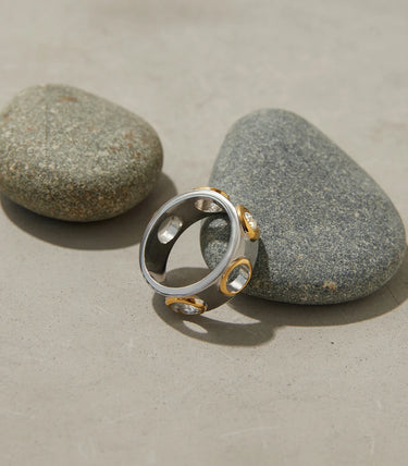 Пръстен халка с бял циркон