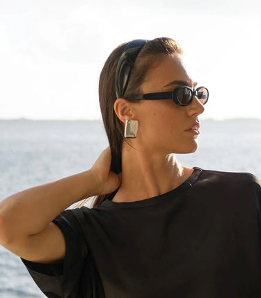 Правоъгълни hammered обеци на винт