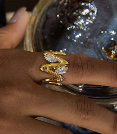 Регулируем пръстен с бели циркони маркиз