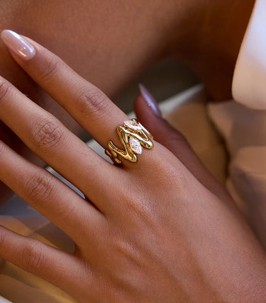 Регулируем пръстен с бели циркони маркиз