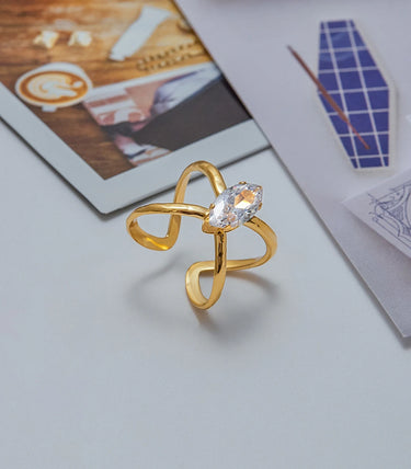 Регулируем пръстен с бял циркон маркиз