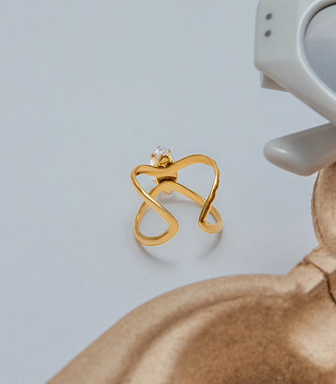 Регулируем пръстен с бял циркон маркиз