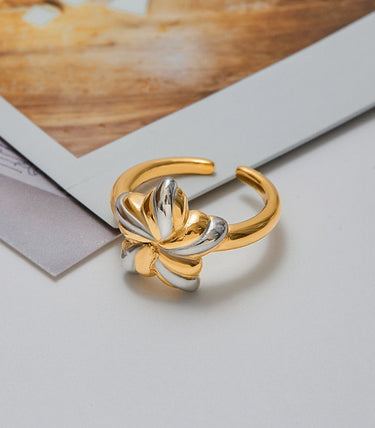 Регулируем пръстен с флорален дизайн