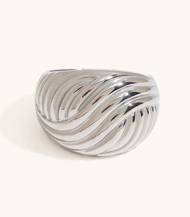 Релефен масивен пръстен