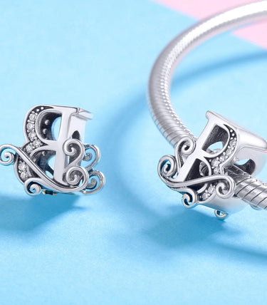 Сребърен талисман „B“