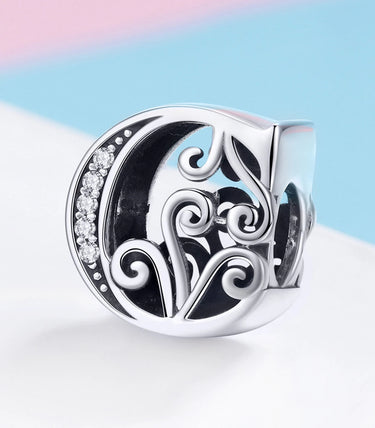 Сребърен талисман „C“