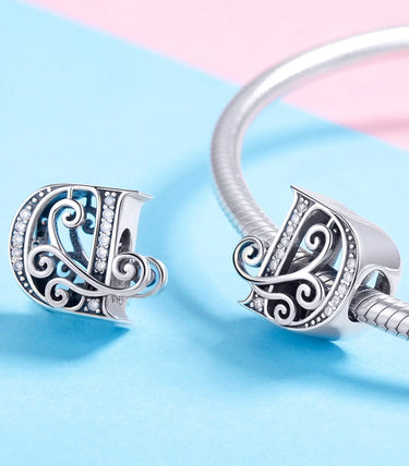 Сребърен талисман „D“