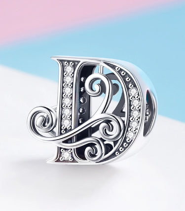 Сребърен талисман „D“