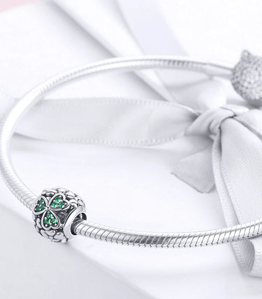 Сребърен талисман „Добра поличба“