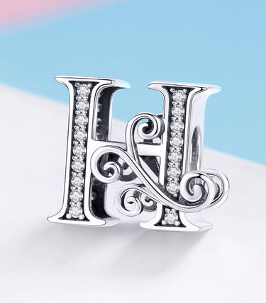 Сребърен талисман „H“