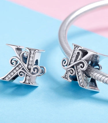 Сребърен талисман „K“