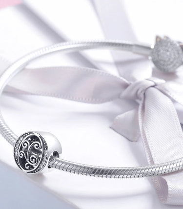 Сребърен талисман „O“