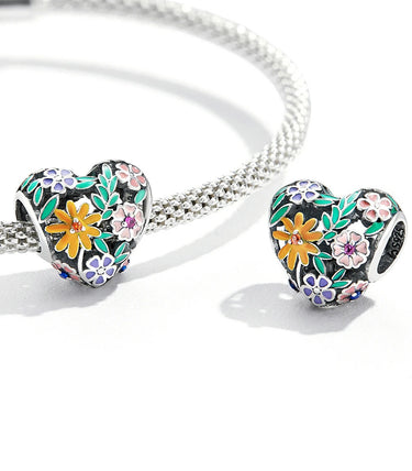 Сребърен талисман „Обичам да ми е цветно“