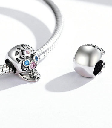 Сребърен талисман „Опасен чар“