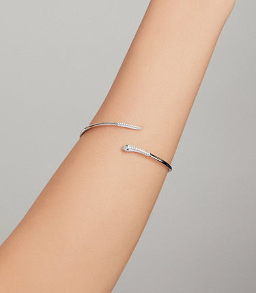 Сребърна гривна "Изкусителка"