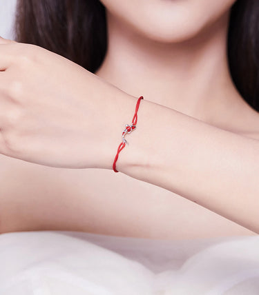 Сребърна гривна „Нося здраве!“