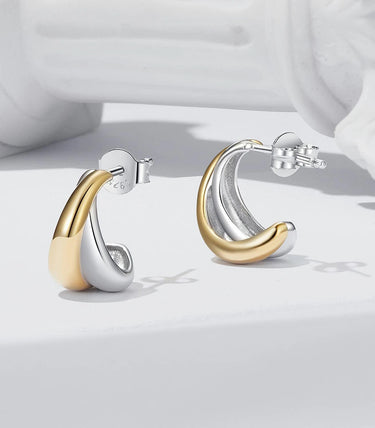 Сребърни обеци „Elegant twist“