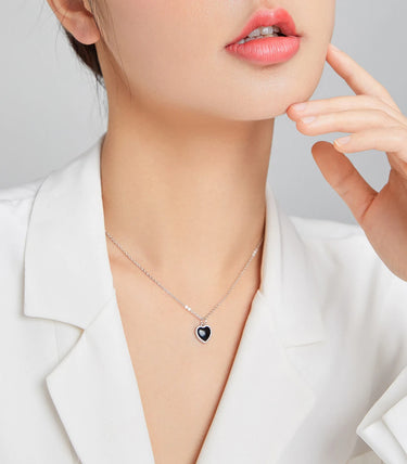 Сребърно колие „Изпепеляваща любов“