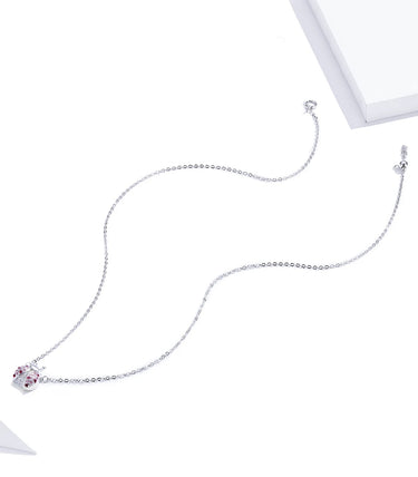 Сребърно колие „Нося късмет“