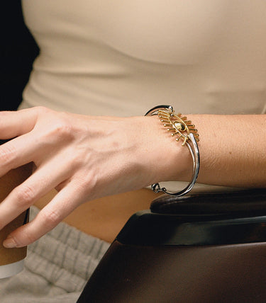 Твърда гривна с елемент око