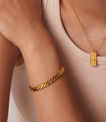 Твърда отворена гривна rope chain