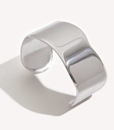 Твърда wavy масивна гривна